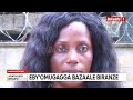 poliisi ekutte omugagga bazaale. akoonye ekikomera ku nnyumba ya nnamwandu.