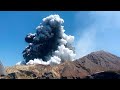 Shocking video shows White Island guide warning tourists of volcano moments before it erupted