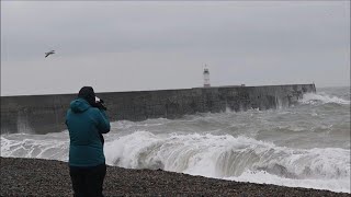 Strong winds as bad weather set to hit UK New Year celebrations | AFP