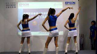 Epson 以琳,亮羽,絜文 (三人全景版) 2011.07.28 台北電腦應用展開場舞0009