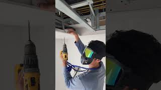 เทคนิคใส่ฉากหน้าตั้ง ฝ้าหลุม #หนุ่มอุบล #drywall #ทีมงานไม่ได้ยัง #โอเกรียงดำ #funny