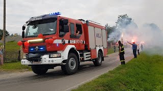 Alarmowo 10 zastępów straży pożarnej - powitanie Renault D14 dla OSP Żeglce!