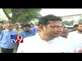 atram sakku and rega kantha rao speaks to media after joining trs tv9