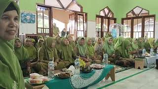 PERTEMUAN MUSLIMAT ANCAB KALIBAGOR DAN MUSLIMAT NU KALICUPAK LOR DG HADROH AL BASANI BERSHOLAWAT