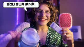 ASMR IRMÃ MAIS VELHA TE PREPARANDO PARA DORMIR 💤 Hairbrush, skincare, massagem, atenção pessoal, etc