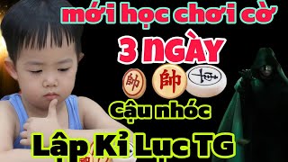 CẬU NHÓC MỚI HỌC CHƠI CỜ 3 NGÀY NÊN CHỈ BIẾT TẤN CÔNG