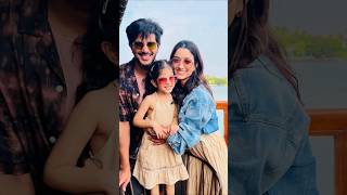 Dulquer Salmaan Daughter and Wife😍 🌹❤️😊💝 #love #shorts #family Please subscribe.