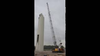 Sennebogen 5500 crawler crane with wrecking ball