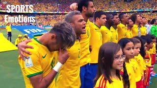 Neymar PLEURE, Thiago Silva, Dani Alves, David Luiz en transe - Hymne Brésil - Coupe du Monde 2014