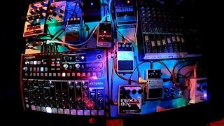 Session 1 - Arturia Drumbrute + 11 FX Pedals - Techno Live Jam