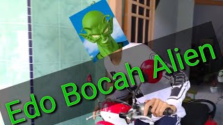 Grebek dan acak-acak rumah Edo bocah Alien