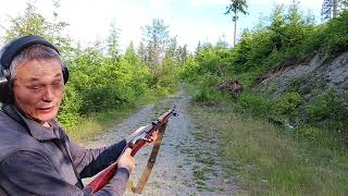 야산 사격 : Mosin Nagant M44 카빈 소총을 사격 한 영상입니다.