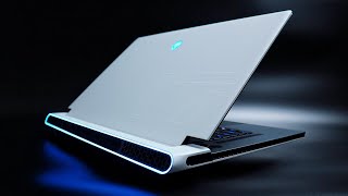 Should You Buy the CHEAPEST Alienware X17 R2 ?!