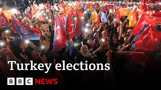 Turkey elections: Run-off likely as Erdogan edges ahead of Kilicdaroglu - BBC News
