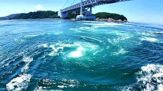 [Whirlpools of the Naruto Strait in Japan] Very impressive! The world's largest whirlpool