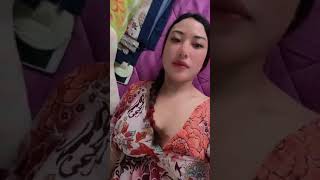 Awek d Flora Tayang Tetek