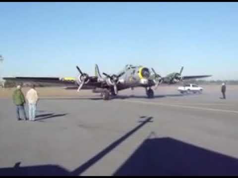 B-17 Takeoff - YouTube