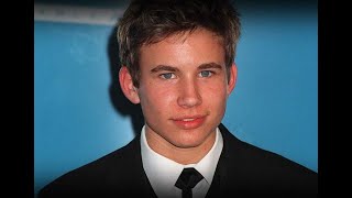 Inside Notoriously Secretive Life of Jonathan Taylor Thomas