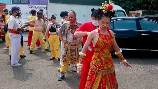 【高顏值正妹蓮花太子/女乩陰陽太子/譚府千歲/玄天上帝/王靈天君起駕持法寶架勢十足！】新莊協聖宮南巡前往麻豆太子宮參香1