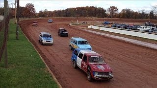 Pull Over, Nascar: Minivans Are Heating Up the Racetrack