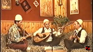 Izbica 1995 Vushtrri Oda Zymeri - Kengë Shqiptare me Çifteli, Kosova / Dardania