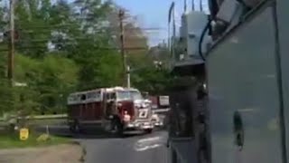 Truck 25 pulling out of the station \u0026 Turning onto Temple Hill Rd with Squad 27 (dueling powercalls)