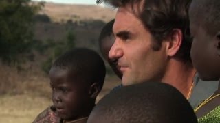 Il video di Federer che coccola i bambini del Malawi