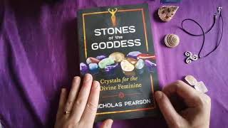 Cristale pentru Divinul Feminin- Stones of the Goddess review