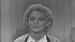 What's My Line? - Betty Hutton; Eamonn Andrews [panel] (Jun 1, 1958)