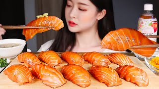 연어덕후의 대왕연어초밥 먹방/HOMEMADE GIANT SALMON SUSHI! SALMON FEAST Mukbang 巨大サーモン寿司 Cá hồi Salmon raksasa