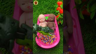 Satisfying Asmr - Magic Bathtub with Rainbow M&M's & Skittles Candy Mixing - Cutting