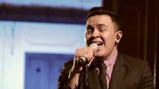 Tulus - Jatuh Cinta (Live at Music Everywhere) *