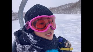 【和寒東山スキー場】①スティーブと一緒にリフトに乗ったよ⛷️ 雪がスノーパウダーで最高☃️ 北海道上川郡和寒町✨ Wassamu Town in Hokkaido