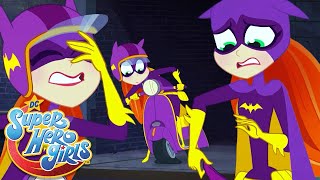 Babs reacts to dc super hero girls #thecommute reaction