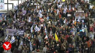 Live: Anti-government hostages' families protest in Tel Aviv