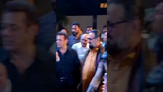 😡Salman Khan Angry On A Girl When She Touches Him Wrong Way And Want To Shake Hand