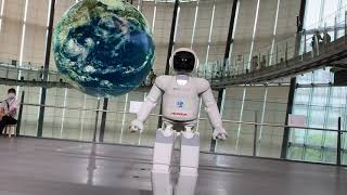 Honda ASIMO Robot 2021 New Dance, Demonstration at Miraikan Japan 日本科学未来館　入場制限期間中　アシモ　ロボット　ショー