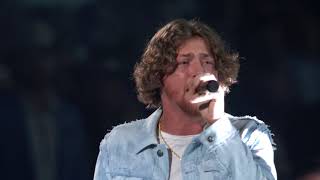 Bailey Zimmerman - Rock and A Hard Place (Live at the 58th ACM Awards)
