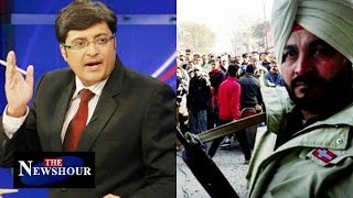 Why Did Pathankot Terror Attack Happen? : The Newshour Debate (5th Jan 2016)