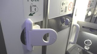 ANA、手を触れずに出られる機内トイレのドアを国内線に順次投入