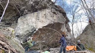 English Voodoo (v9) Niagara Glen