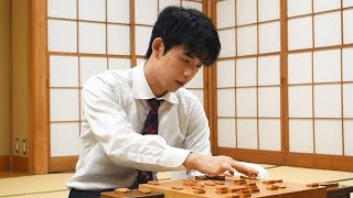 藤井七段、リーグ初戦でＡ級棋士に勝利　将棋・王将戦