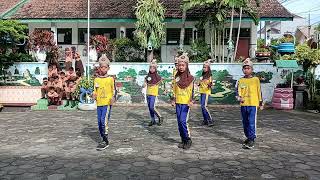Senam Kreasi Kelas 6 Kelompok 4