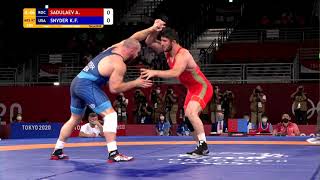 #TBT: Sadulaev and Snyder Square off in #WrestleTokyo 97kg Olympic Finals