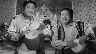 Kishore Kumar - Bhagwan Dada Cute Dance | Bhagam Bhag 1956 Movie | Shashikala Jawalkar