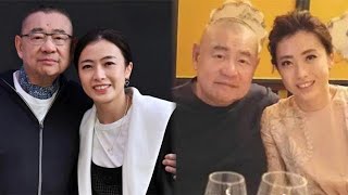 香港前首富劉鑾雄拍賣名酒，賺半億心情大好，摟嬌妻甘比秀恩愛