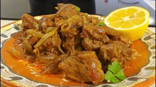 Tender pork with onions