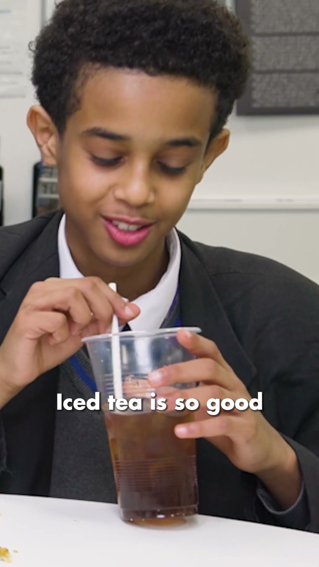 British high school students taste iced tea for the first time
