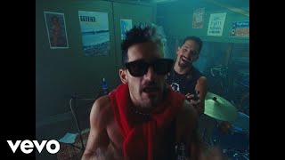 Mau y Ricky - PAPÁS (Official Video)