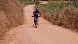 Dando um rolé  de bike com o Arthur !!! bike caroninha.